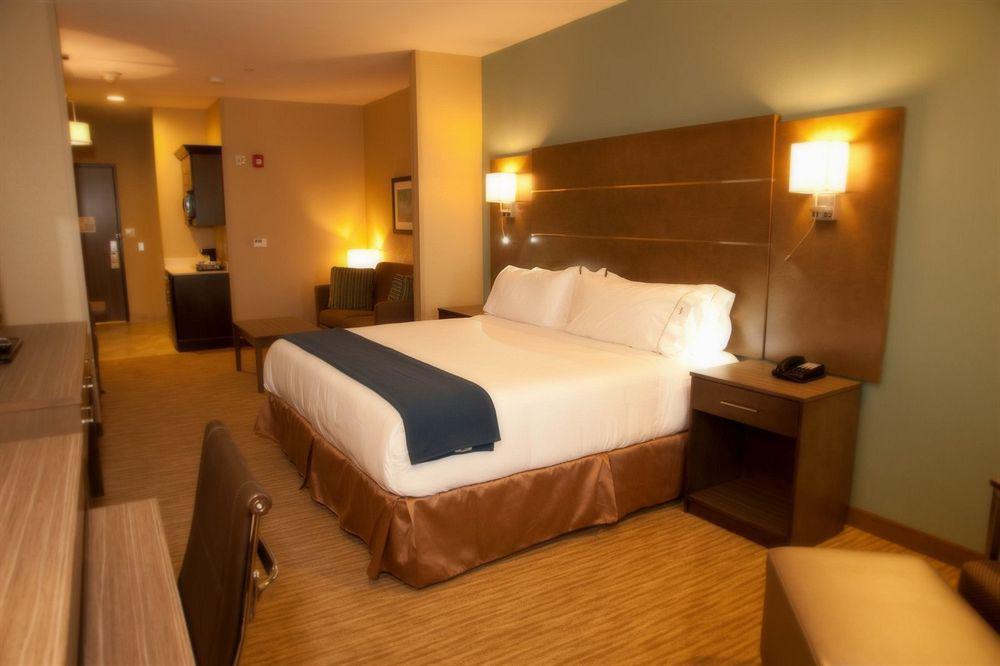 Holiday Inn Express And Suites Schulenburg By Ihg Zewnętrze zdjęcie